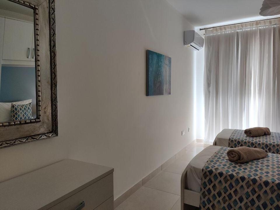 Beautiful, Sea View 2 Bedrooms Apartment, Marsalforn, Gozo מראה חיצוני תמונה